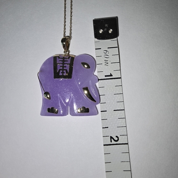 Purple Jade Elephant Necklace 10kt gold - Picture 11 of 16